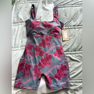 BNWT Lexbreezy x ABT romper Size